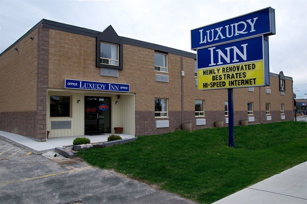 Luxury Hotel
